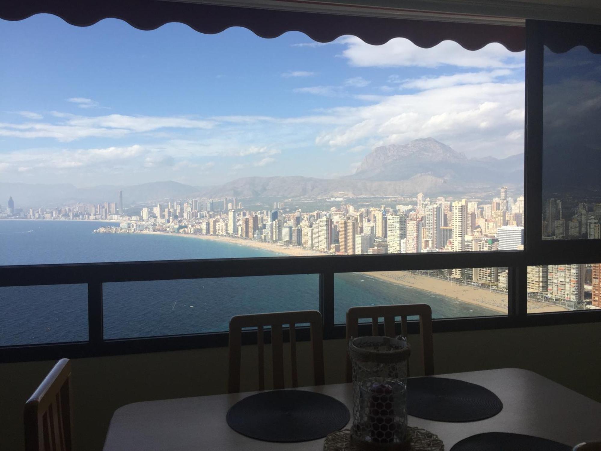 Sun&Beach View Apartments Бенидорм Стая снимка